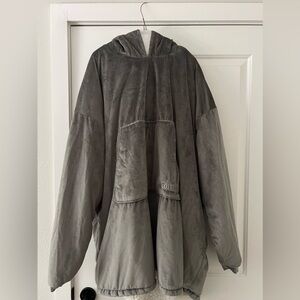 Cozy comfy sweater, velvet and sheep style, one size, like new condition